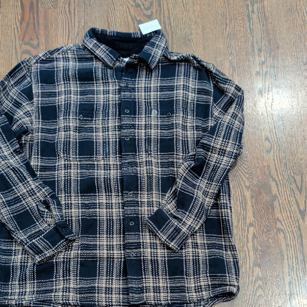 American Eagle Outfitters Navy and Cream Plaid heavyweight Shirt